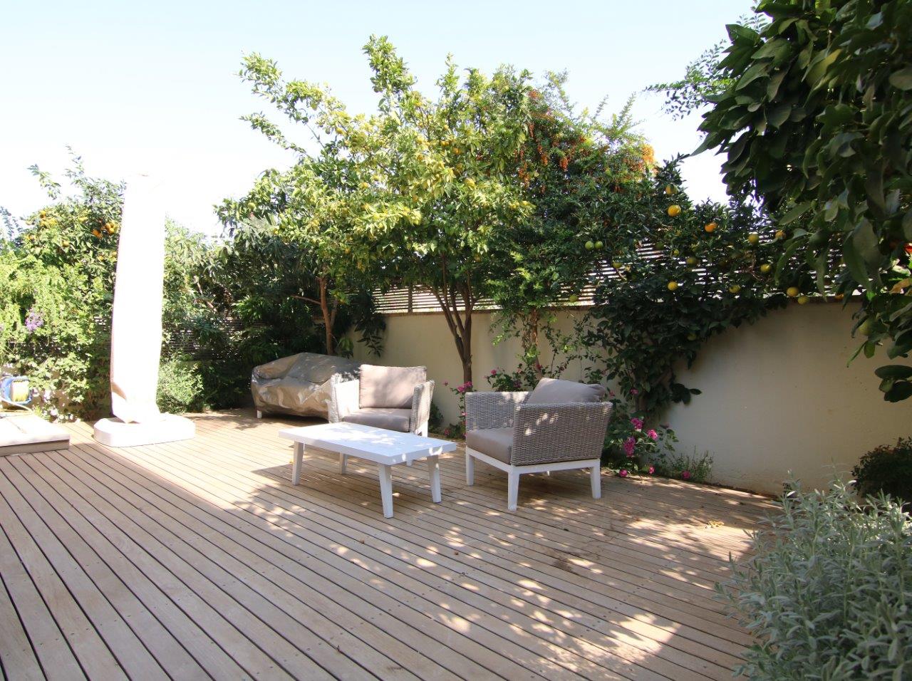 דו משפחתי באבן יהודה